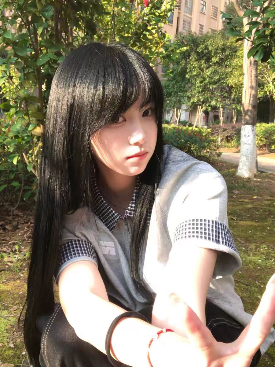 純綿の日本風フェイクの2ピース半袖ポロシャツ、女性用Tシャツ、肩肩の夏デザイン、ニッチな大学スタイル
